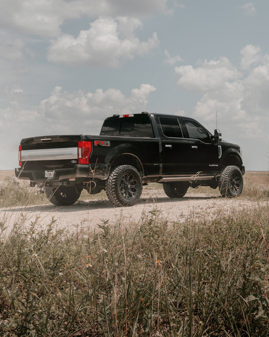 Ford F250 4PLAY Wheels 4P83 20x9-0 35x12.5x20 Mastercraft Tires 3.5 Inch Lift