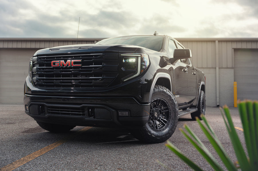 GMC Sierra 1500 4PLAY Wheels 4PS01 17x9 33x12.5x17 Tire