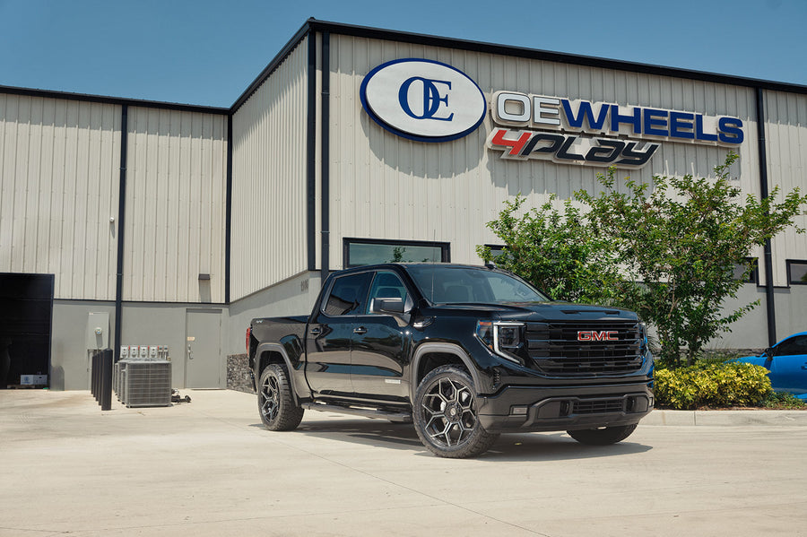 GMC Sierra 1500 4PLAY Wheels 4PS26 22x10 33x12.5x22 Tire