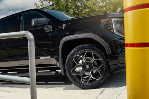 GMC Sierra 1500 4PLAY Wheels 4PS26 22x10 33x12.5x22 Tire