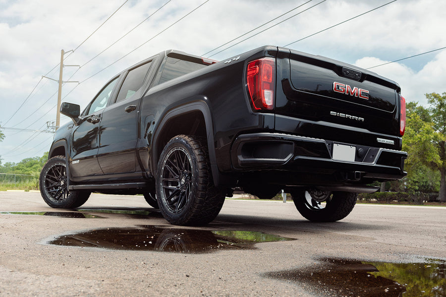 GMC Sierra 1500 4PLAY Wheels 4PS28 22x10 33x12.5x22 Tire