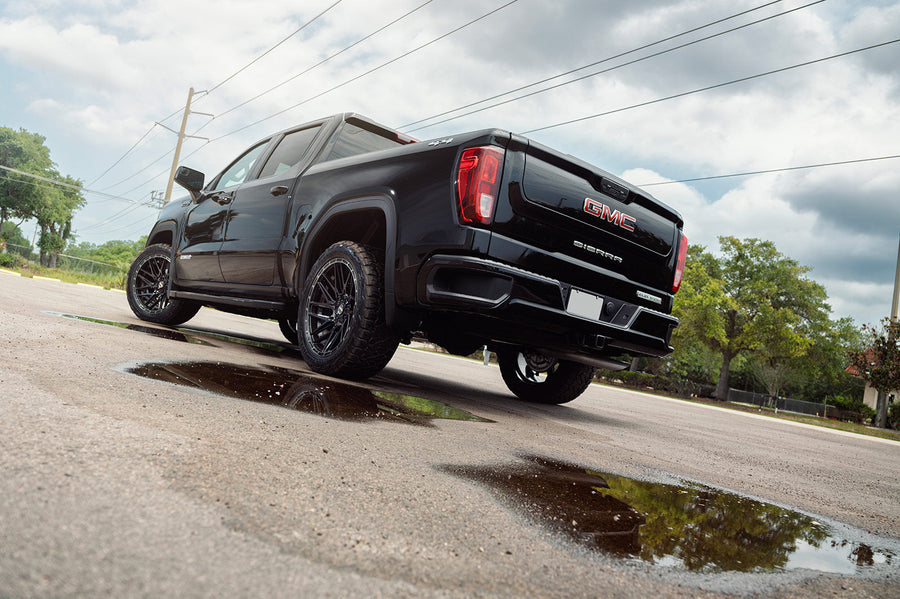 GMC Sierra 1500 4PLAY Wheels 4PS28 22x10 33x12.5x22 Tire