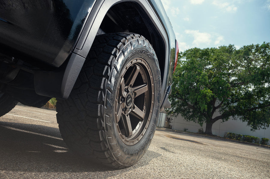 GMC Sierra 1500 4PLAY Wheels 4PS63 20x9 33x12.5x20 Tire