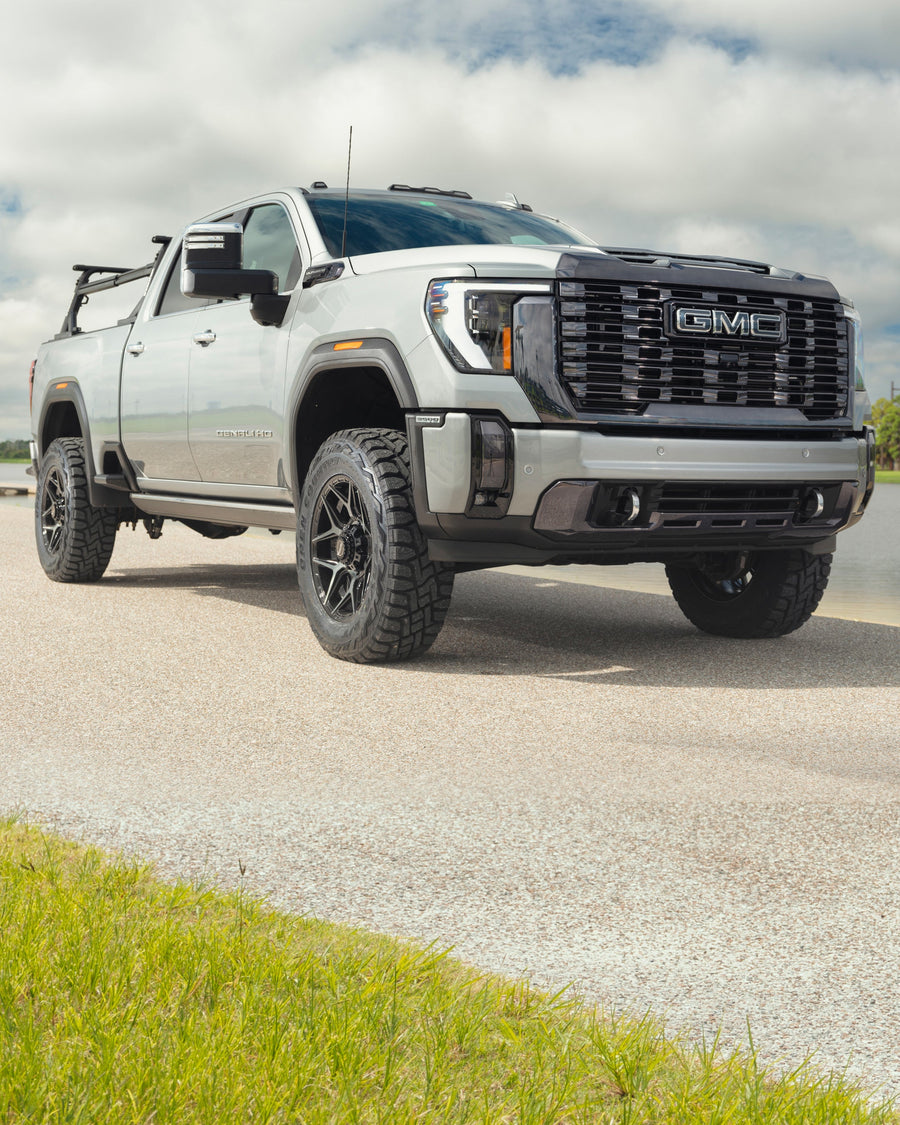 GMC Sierra Denali 3500 HD 4PLAY Wheels 4P06 20x9 0 et 295x65x20 Toyo Tires