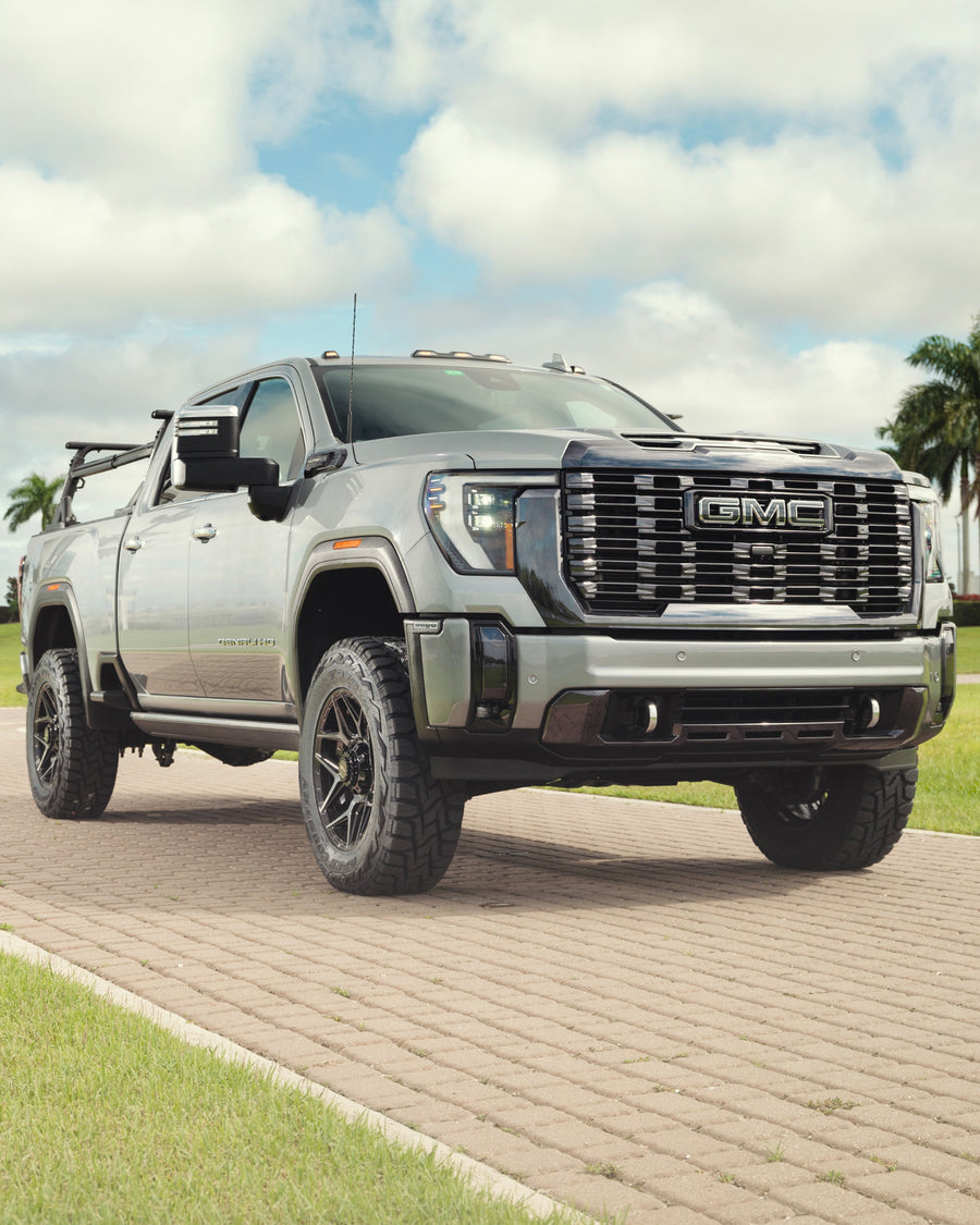 GMC Sierra Denali 3500 HD 4PLAY Wheels 4P06 20x9 0 et 295x65x20 Toyo Tires