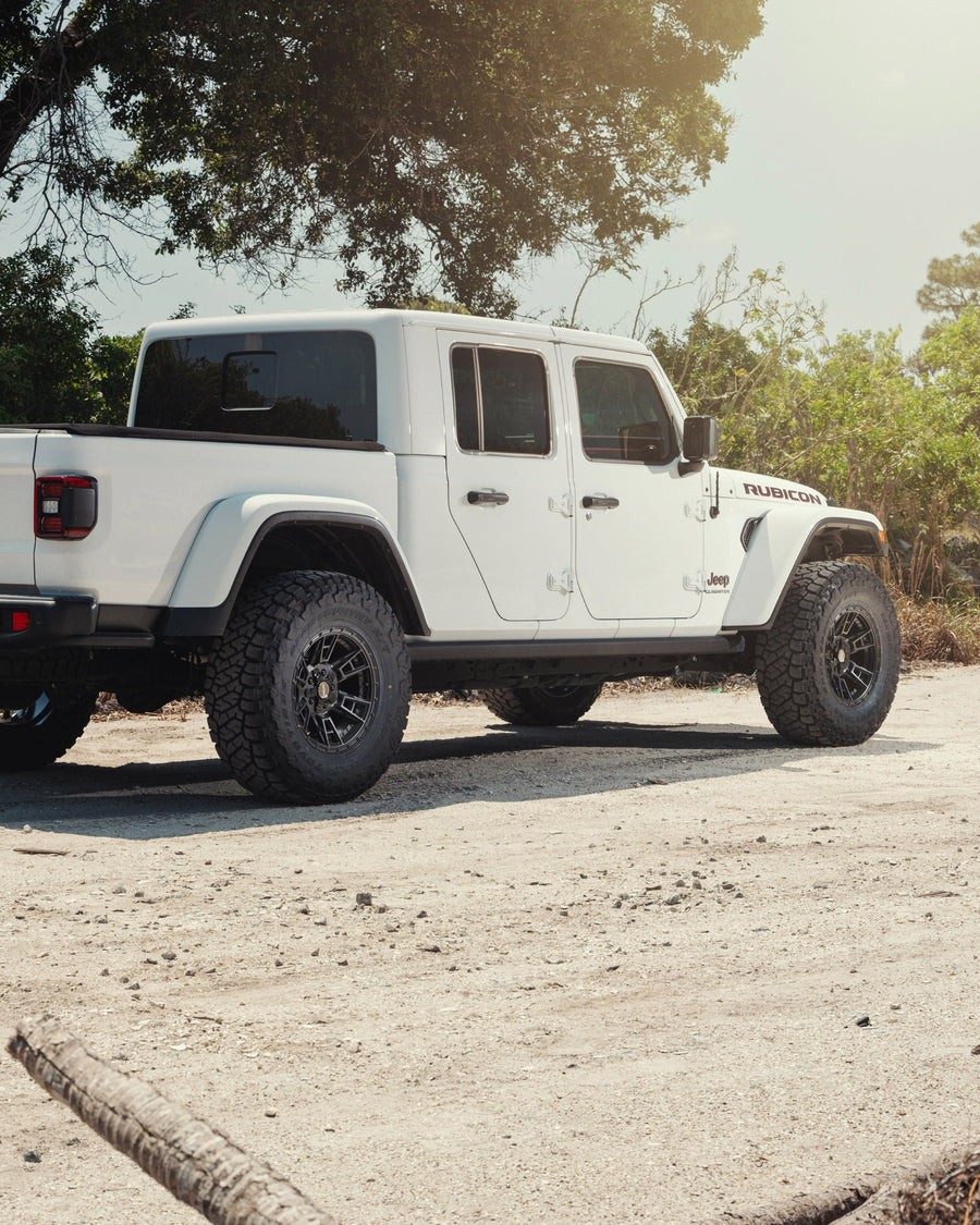 Jeep Gladiator 4PLAY Wheels 4PS20 Rims 17×9 35×12.5×17 Tires Stock Suspension
