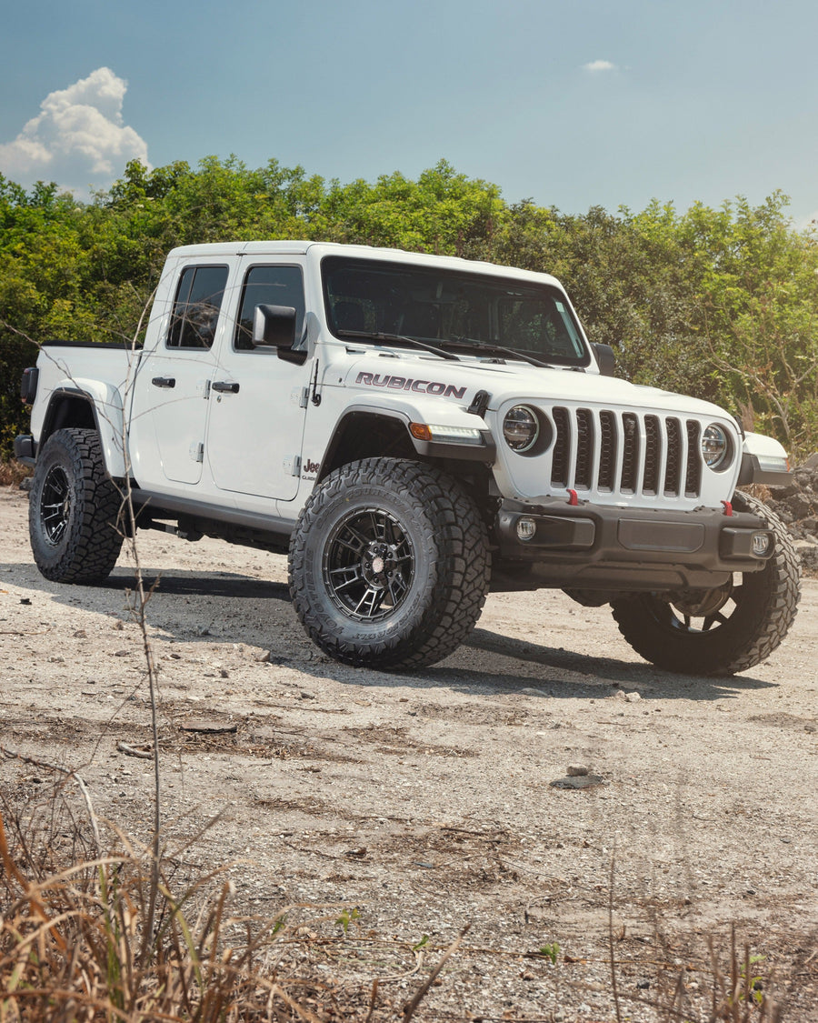 Jeep Gladiator 4PLAY Wheels 4PS20 Rims 17×9 35×12.5×17 Tires Stock Suspension