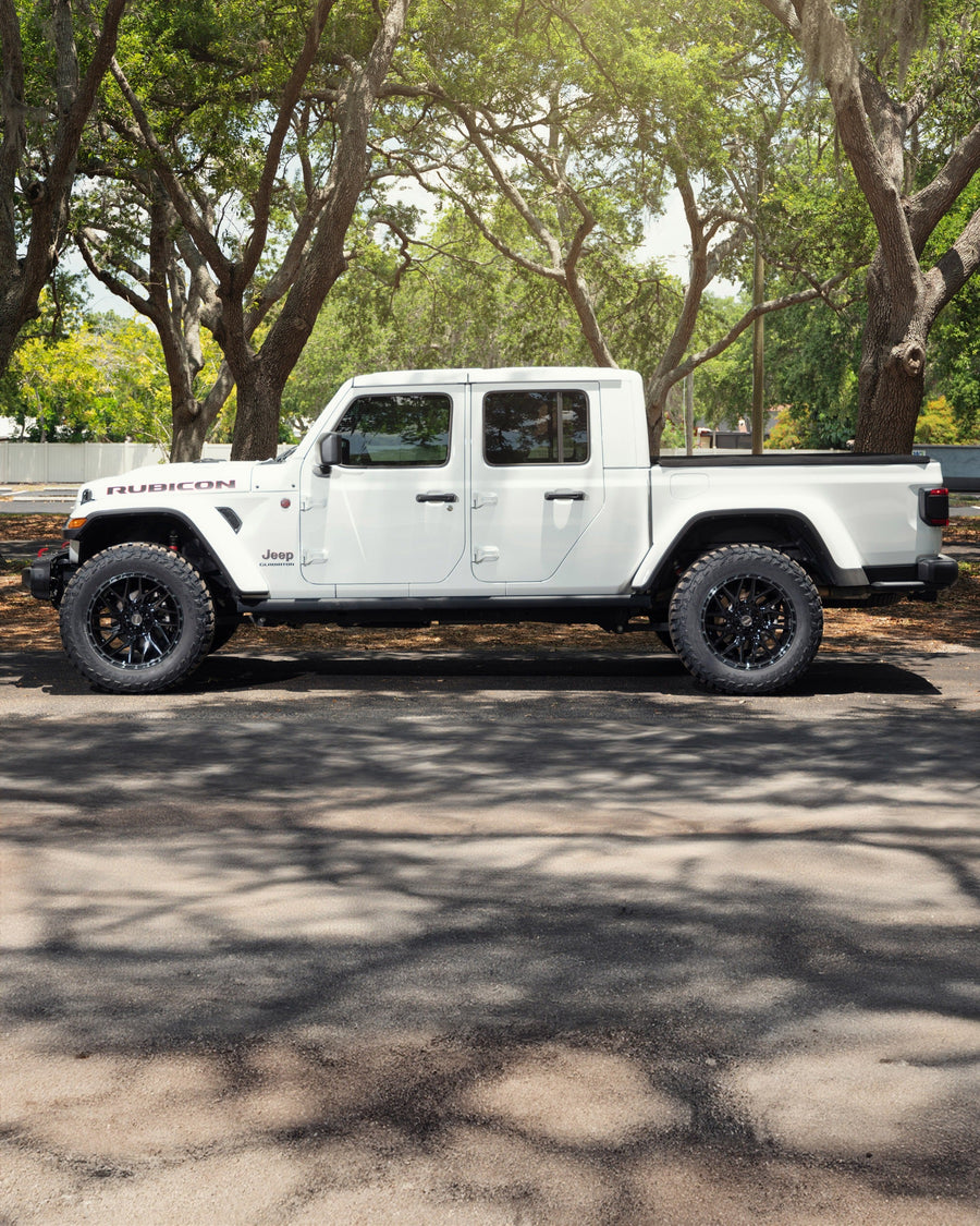 Jeep Gladiator 4PLAY Wheels 4PS28 Rims 20×9 35×12.5×20 Tires Stock Suspension