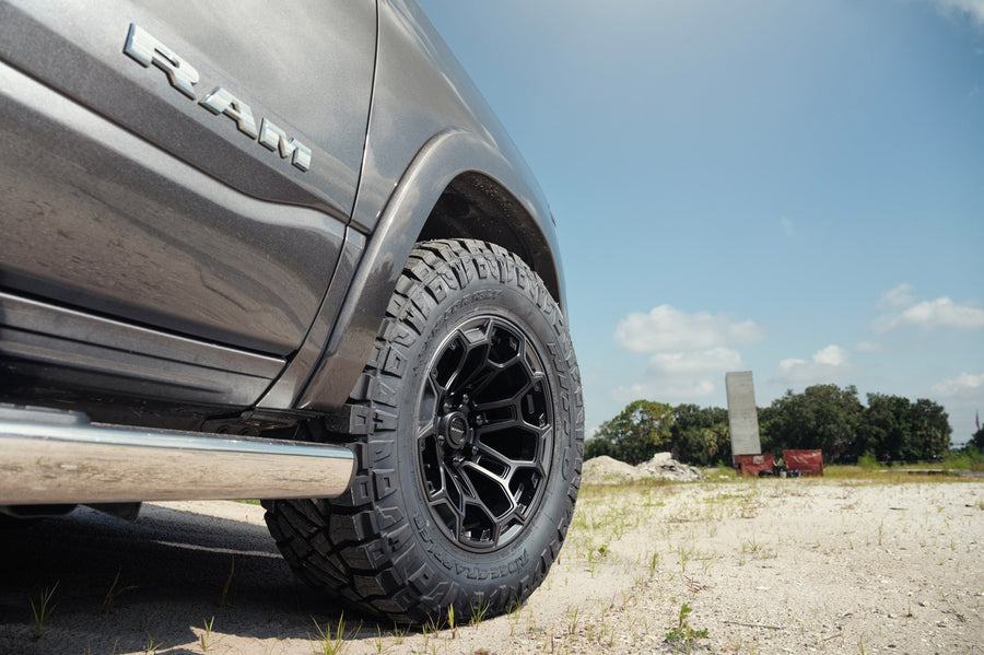 Ram 1500 DEFIANT Wheels DF03 18x9 33x12.5x18 Tire Stock Suspension
