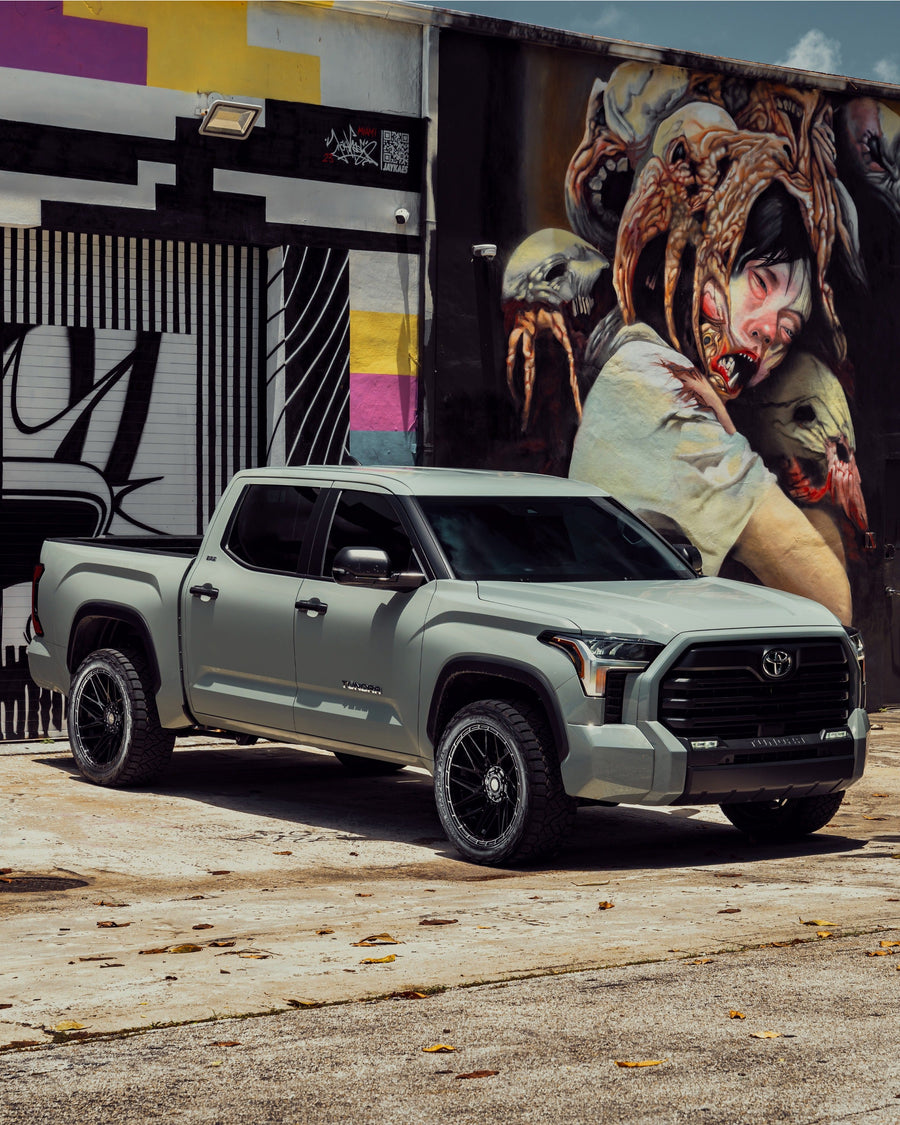 ’24 Toyota Tundra on our New S28 / 22x10 With a 33x12.5x22 Nitto Tire On Stock Suspension