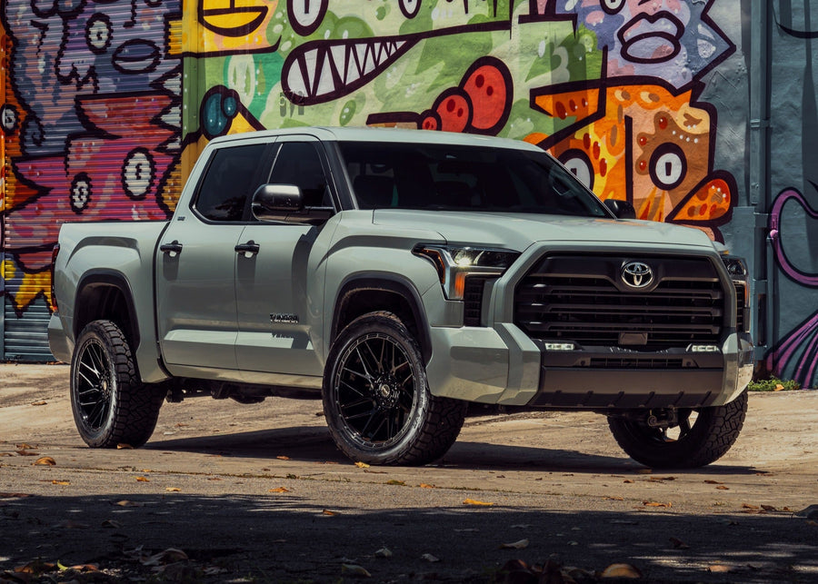 ’24 Toyota Tundra on our New S28 / 22x10 With a 33x12.5x22 Nitto Tire On Stock Suspension