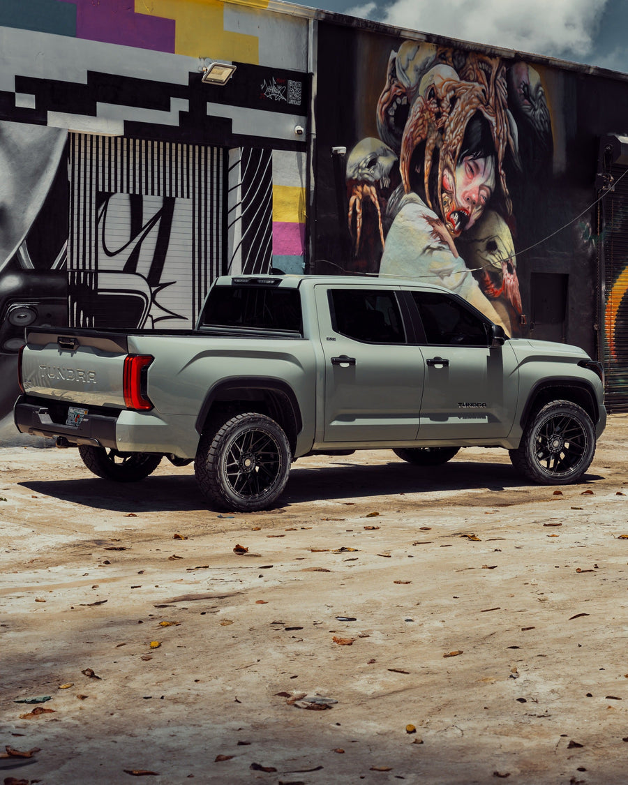 ’24 Toyota Tundra on our New S28 / 22x10 With a 33x12.5x22 Nitto Tire On Stock Suspension